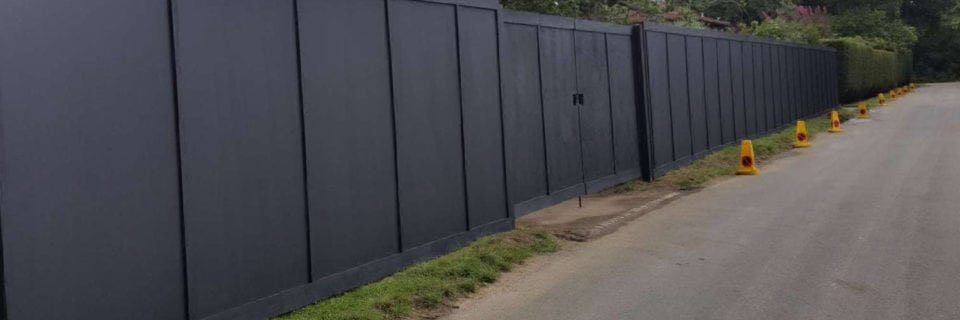 Providing site hoarding, security fencing and acoustic close board.